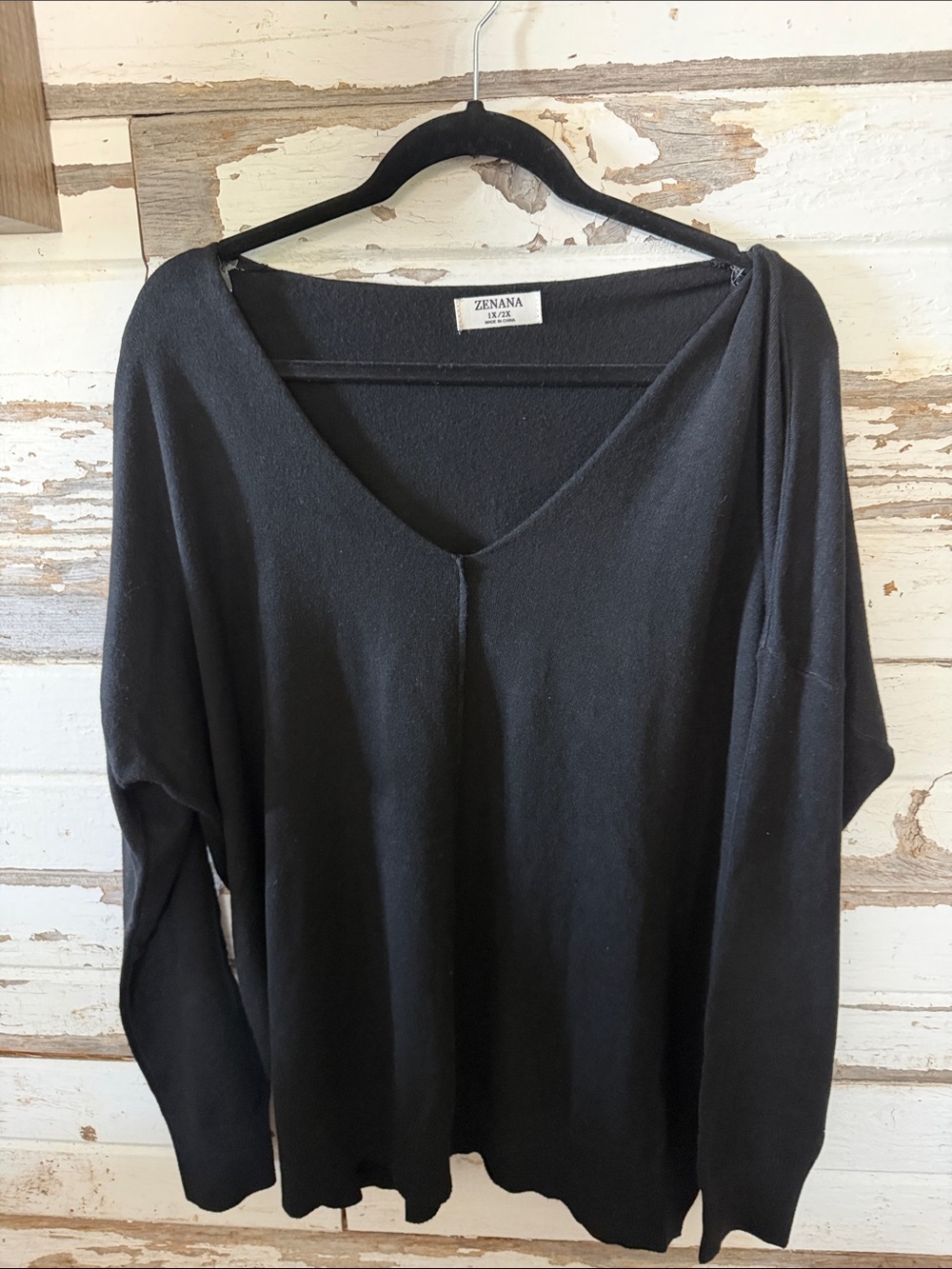 Zenana Outfitters Black V-Neck Lightweight Knit Top